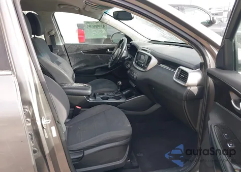 2016 Kia Sorento 2.4L Lx z USA, uszkodzony, nr VIN 5XYPG4A34GG153365